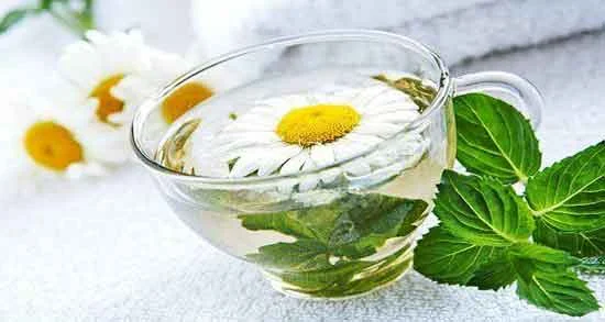 خواص-دمنوش-نعناع-و-بابونه