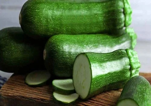 اسموتی کدو سبز؛ گیاهی و پرفایده برای افراد وگان