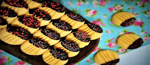 چرا آنقدر هوس شیرینی می کنیم؟ | به جای شیرینی چی بخوریم؟ 