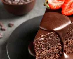 آخر هفته رو با این کیک شکلاتی وگان، خوشمزه تر کن! + طرز تهیه 