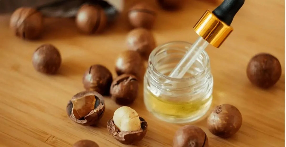 روغن ماکادمیا برای پوست و مو