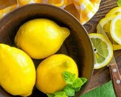 چرا همه میگن لیمو ترش برای پوست خوبه؟ | فواید لیمو ترش برای صورت 