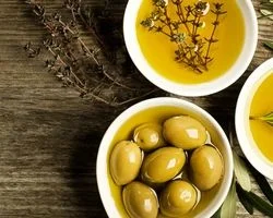 با خواص روغن زیتون و عوارض مصرف آن آشنا شوید 