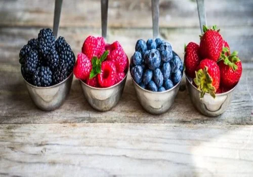 خوردن این میوه ها تو تابستون به جا خنک کردن بیشتر چاق میکنه! 