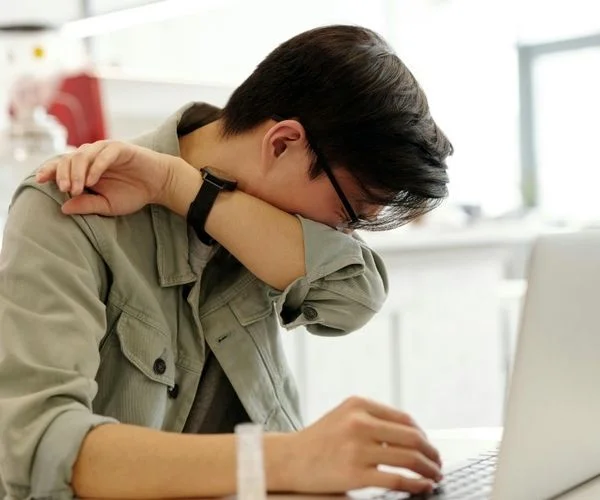 فرق آسم با آلرژی چیست؟ راهنمای کامل تشخیص آسان و دقیق