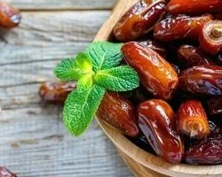 خرما رو از چه سنی میشه به بچه ها داد؟ + فواید  