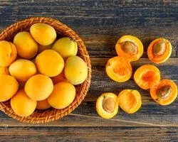همه چیز درباره زردآلو؛ خواص، مضرات، طبع و ارزش غذایی آن 