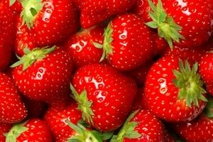 فواید توت فرنگی برای مردان | تاثیر مصرف توت فرنگی برای پسر دار شدن