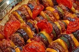 خوراک گوجه بادمجان؛ یه غذای ویتامینه برای گیاهخواران + طرز تهیه 