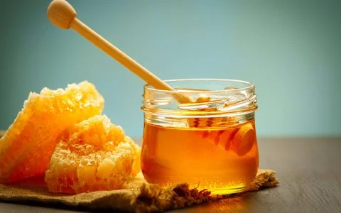 معرفی بهترین روش ها برای تشخیص عسل طبیعی 