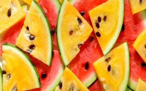 هندوانه زرد و قرمز چه فرقی باهم دارند؟